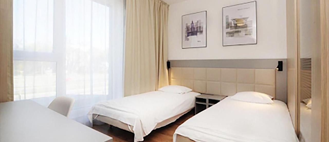 404 Rooms Wolska Apartament Varsavia Esterno foto