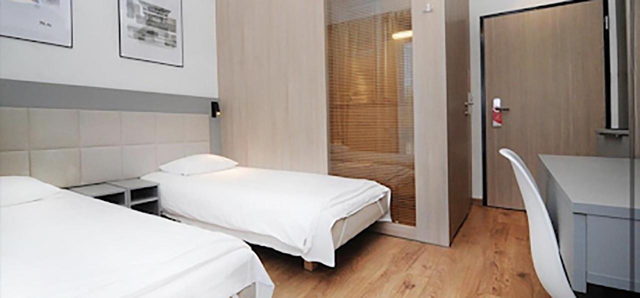 404 Rooms Wolska Apartament Varsavia Esterno foto